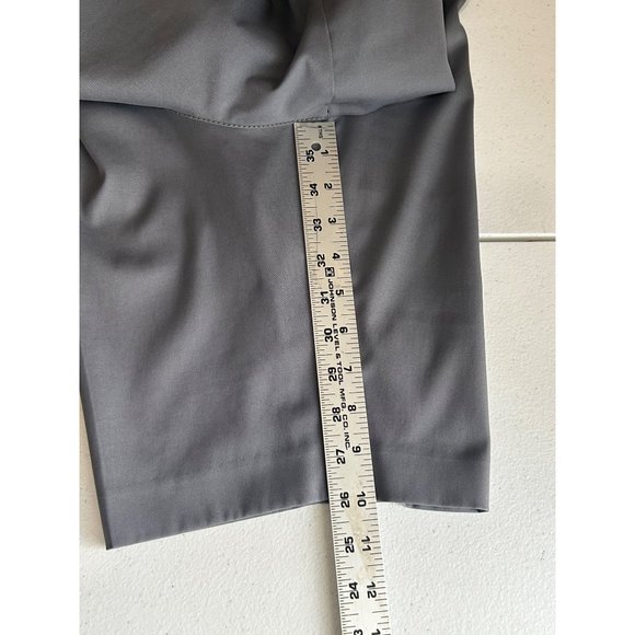 Annika, Cutter & Buck, Gray Bermuda Shorts, Size 8 - Picture 5 of 6